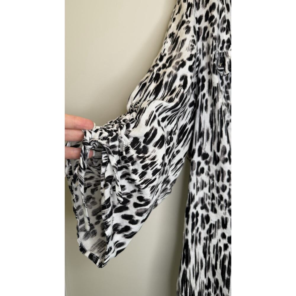 JM Collection Woman 100% Linen Animal Print Button Blouse Shirt Top Plus 24W - Picture 4 of 9